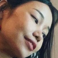 Julialeung Çıplak