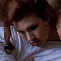 Julie McNiven Çıplak