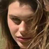 Julie Tuzet Çıplak
