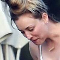 Kaley Cuoco Çıplak