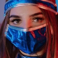 Karely Ruiz Çıplak