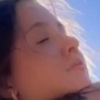 karissannette Çıplak
