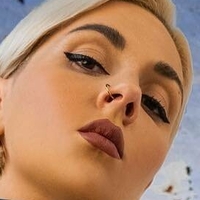 Kate Piglet Çıplak