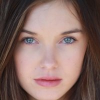 Katelyn MacMullen Çıplak