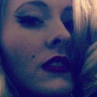 Katie Derry Çıplak
