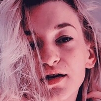 Katie Sunrat Çıplak