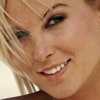Katja Kühne Çıplak
