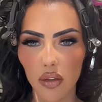 Kayleyb Çıplak