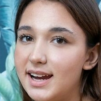Keavy Nude Çıplak