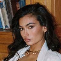 Kelly Gale Çıplak