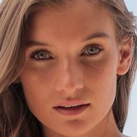 Kelsey Gil Çıplak