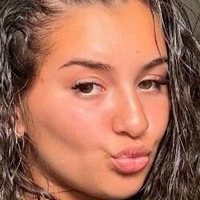 Kelsey Olgun Çıplak