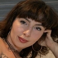 Kiki Helix Çıplak