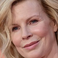 Kim Basinger Çıplak