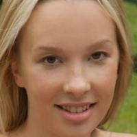 Kimaya Agatha Çıplak