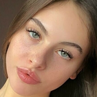 Kris Akristy Çıplak