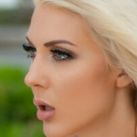 kristenhughey Çıplak