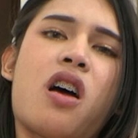 Ladyboy Kitty Çıplak