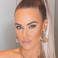 Lana (WWE) Çıplak
