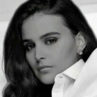 Lara Official Çıplak