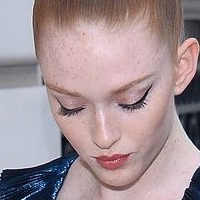 Larsen Thompson Çıplak