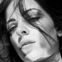 Laura Adriani Çıplak