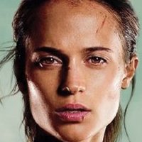 Laura Croft Çıplak