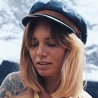 Laura Diehm Çıplak