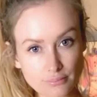 Laura Lux Çıplak