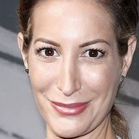Laura Pradelska Çıplak