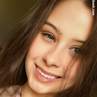 Layla.XX Çıplak