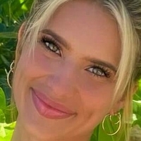 Leah Priessman Çıplak