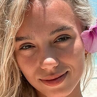 Lena Mantler Çıplak