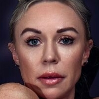 Liesl Damstra Çıplak