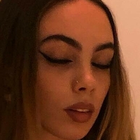 Lily Malouf Çıplak