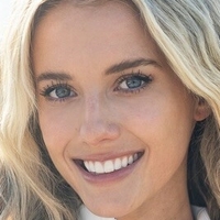 Lindsay Brewer Çıplak