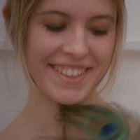 Lise Danvers Çıplak