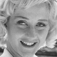 Liz Fraser Çıplak