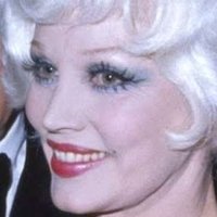 Liz Renay Çıplak