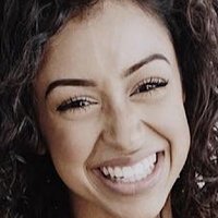 Liza Koshy Çıplak