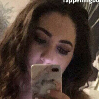 Lizzy B Çıplak