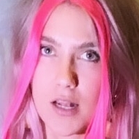 Lola Abbey Çıplak