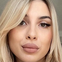 Lora Honey Çıplak