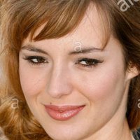 Louise Bourgoin Çıplak