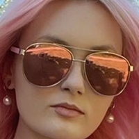 Luci Fallen Çıplak