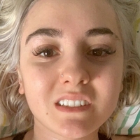 Lucia Keskin Çıplak