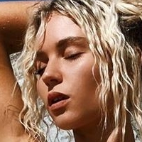 Lucie Rose Donlan Çıplak