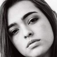 Lucy Vives Çıplak