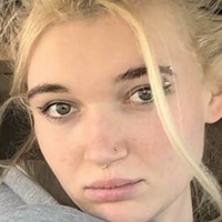 Madi Makoff Çıplak