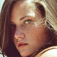 Maggie White Çıplak